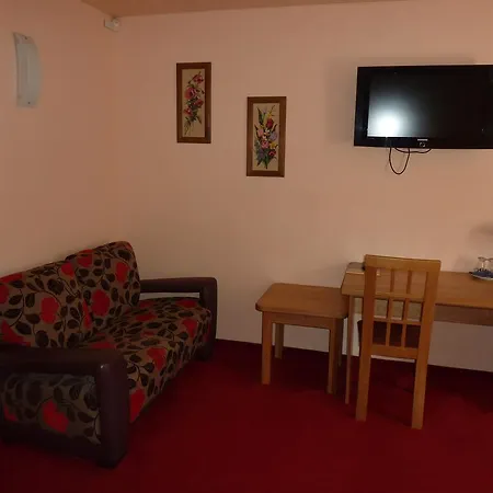 Hotel & Restaurant Na Frystatske 3*